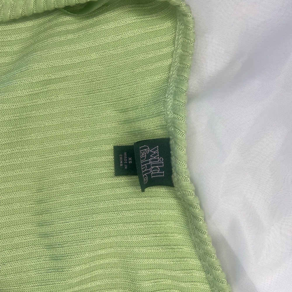 GREEN TOP - Picture 2 of 2